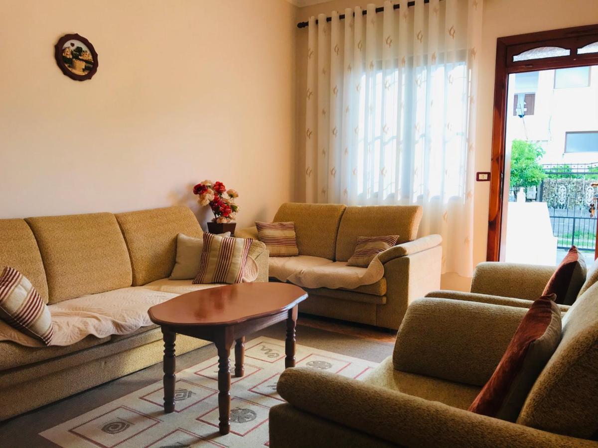 Villa Ajla Durres Bagian luar foto